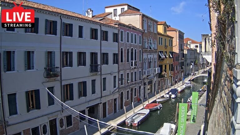 🔴 Venice Italy Live WebCam – The View on Canal from Hotel Pausania